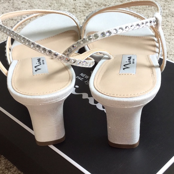 💗💗Pearly Silver Sandals NWOT - Picture 5 of 6